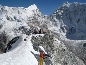 Dorje Lhakpa Peak(6966m)