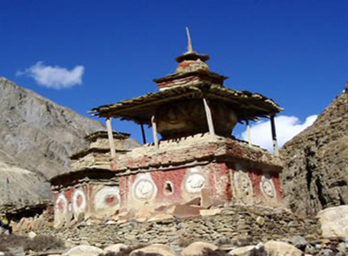 Annapurna Trek with Nar and Phu along Kang La