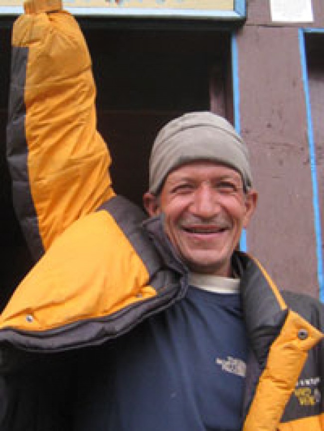 Balaram Puri :(Trekking Porter )